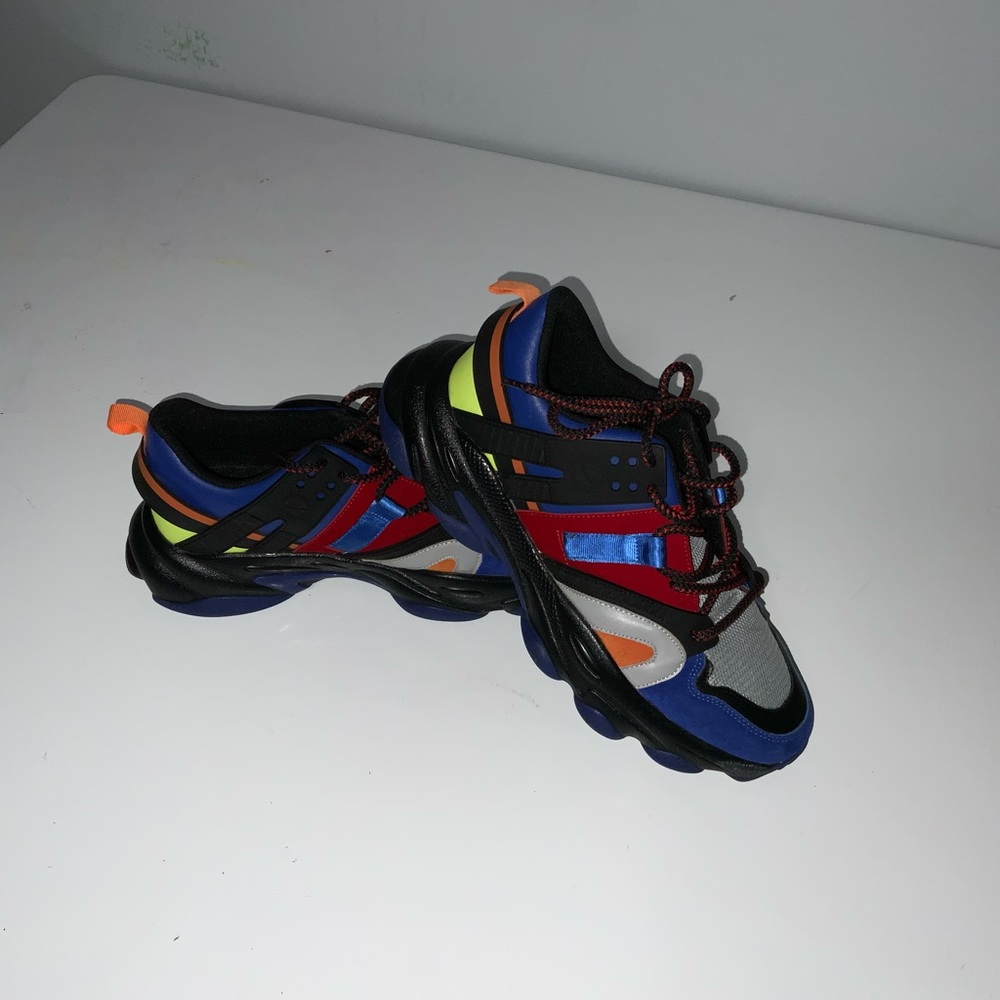 Multicolor Athletic Shoes for Men